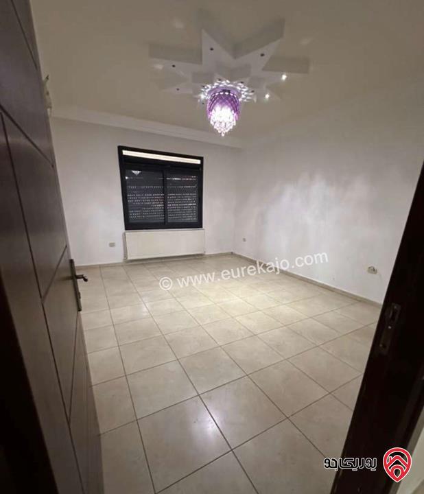 شقة طابق أرضي مساحة 216م داخلي و 110م خارجي للايجار في عمان - عبدون