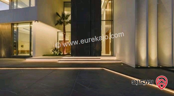 قصر مساحة 1500م على أرض 1800م للبيع في عمان - دابوق