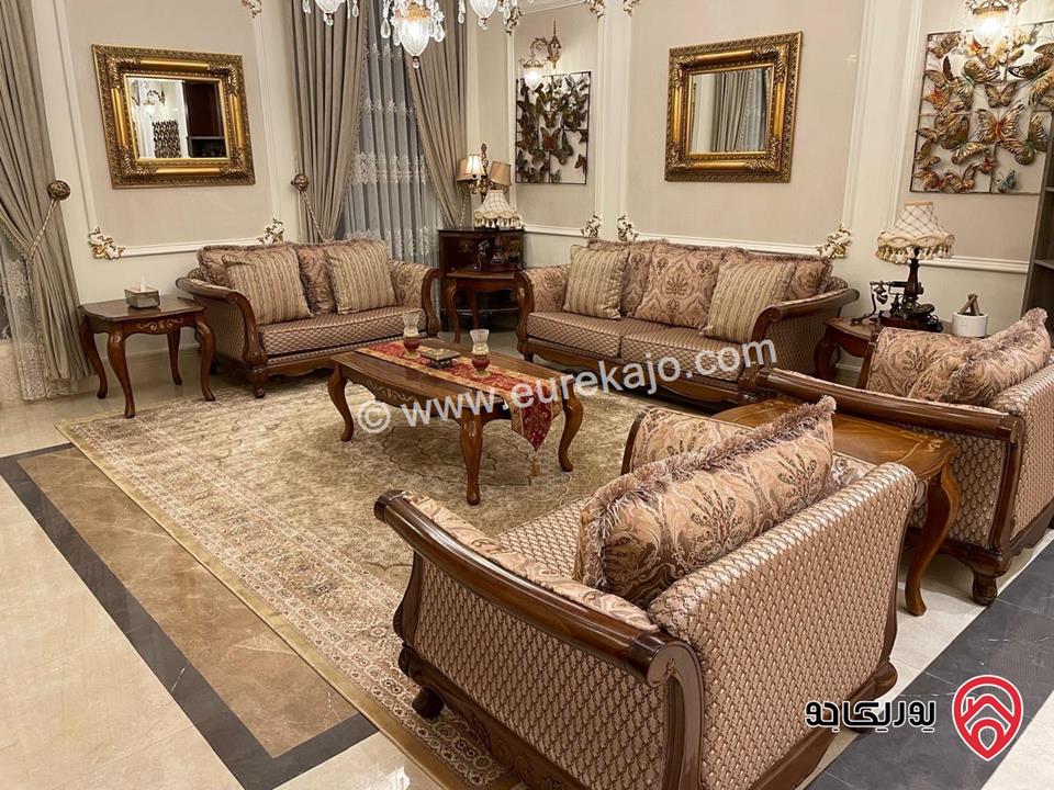 قصر فاخر مساحة البناء 2000م على أرض 2 دونم و 650م للبيع في عمان - دابوق 