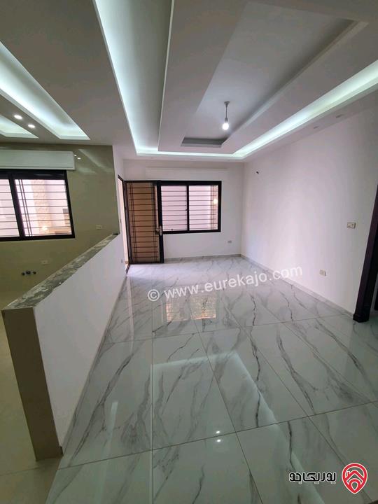 بالاقساط من المالك شقة ارضية مساحة 150م داخلي و 130م خارجي مدخل مستقل وكراج خاص في عمان - شفابدران