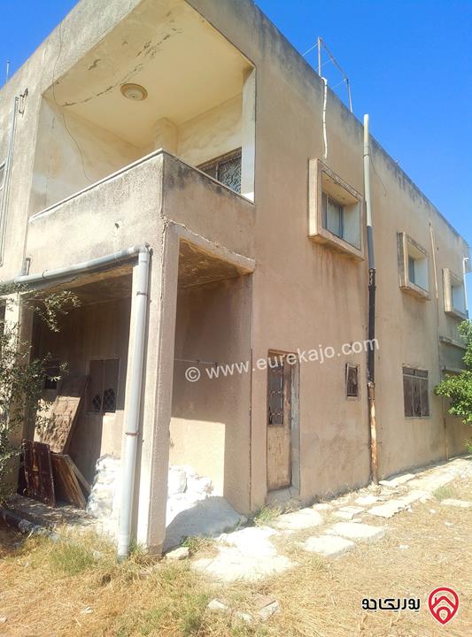 منزل مستقل طابقين على أرض 419م مساحة البناء لكل طابق 165م للبيع في اربد