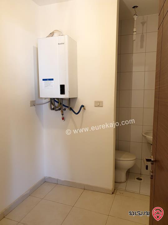 شقة مساحة 200م طابق ثالث للبيع في عمان - عبدون