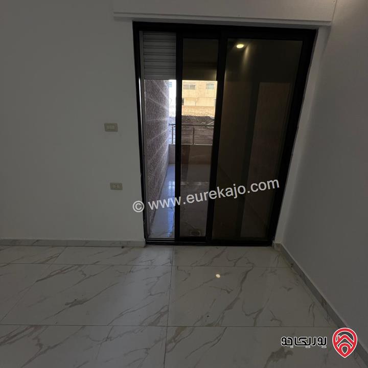 شقة أرضية مساحة 156م للبيع في عمان - طبربور