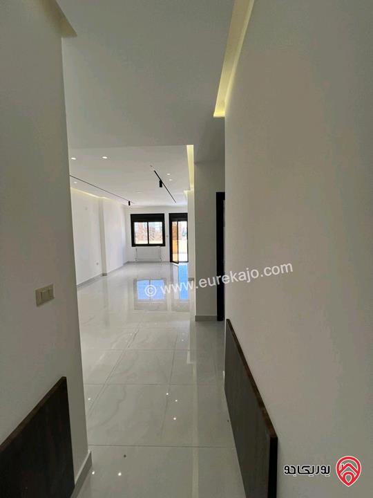 شقة طابق أرضي مساحة 300م للبيع في عمان - مرج الحمام من المالك مباشرة