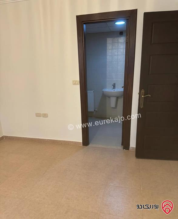 شقة سوبر ديلوكس مساحة 164م داخلي و 120م خارجي للبيع في عمان - حي الصحابة