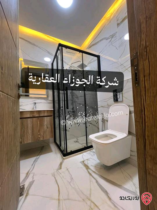شقة أرضية فاخرة لم تسكن مساحة 150م داخلي و 30م خارجي للايجار في عمان - الياسمين