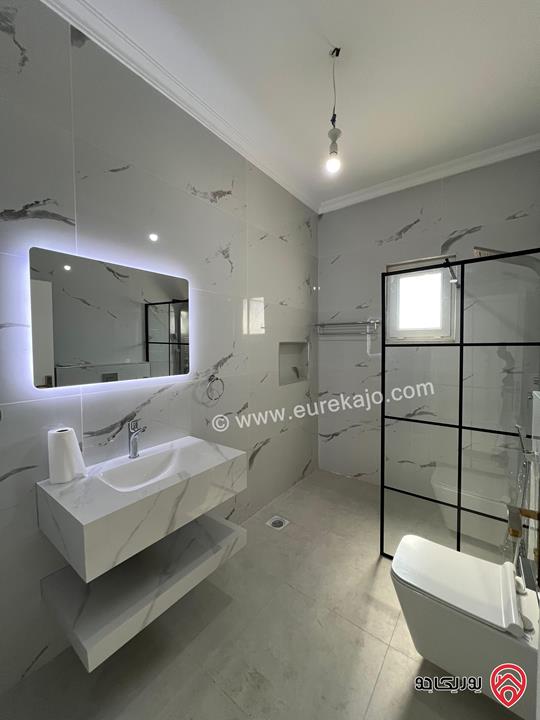 فيلا مساحة الارض 672م مساحة البناء 600م للبيع في عمان - دير غبار حي السهل 