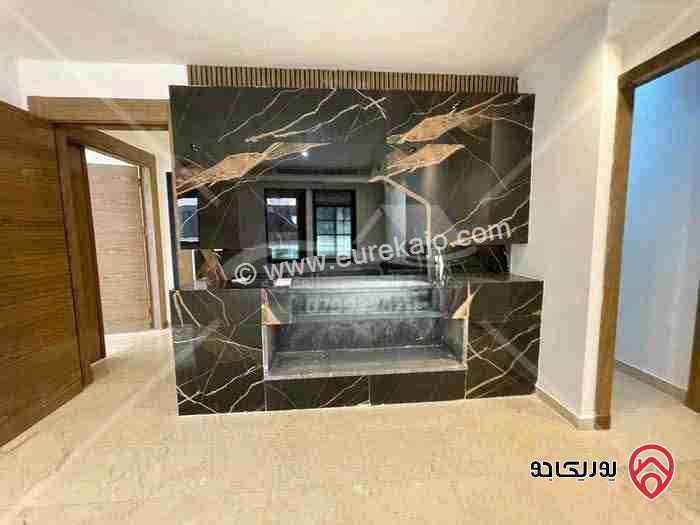 شقة فارغة مساحة 200م طابق اول للايجار جديدة لم تسكن في عمان - خلدا 