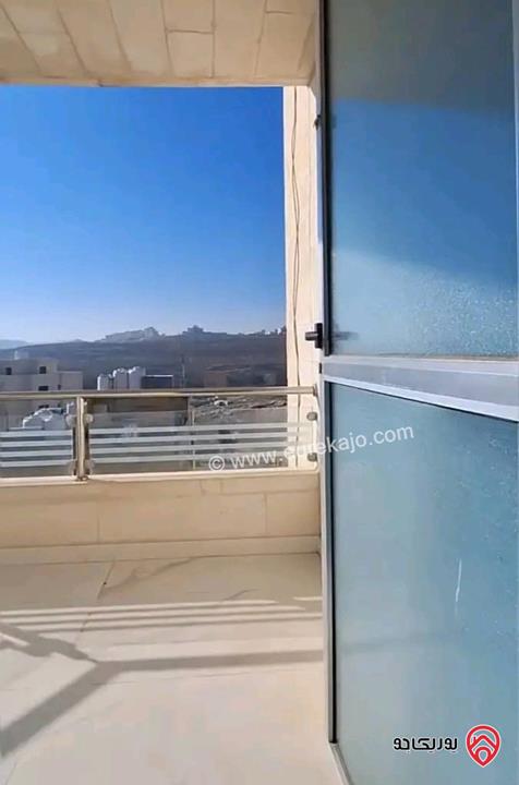 شقة سوبر ديلوكس طابق ثالث مساحة 175متر للايجار في عمان - شفا بدران 