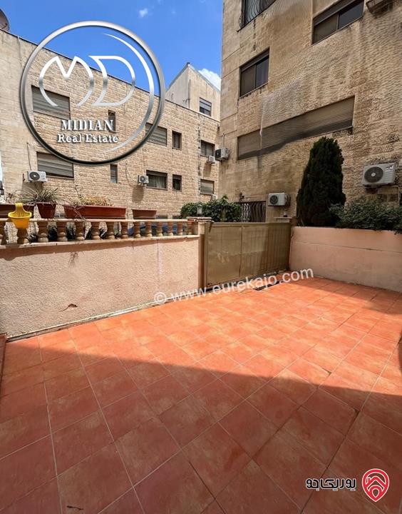 شقة أرضية مفروشة للايجار في عمان - دير غبار مساحة 80م مع تراسات و حدائق فرش جديد سوبر ديلوكس بسعر مميز جداً 