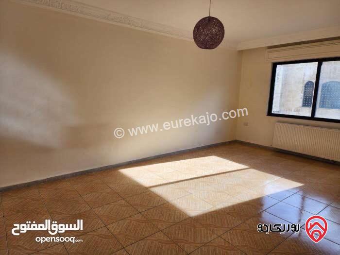 شقة طابقية مساحة 290م للايجار في عمان - دير غبار 