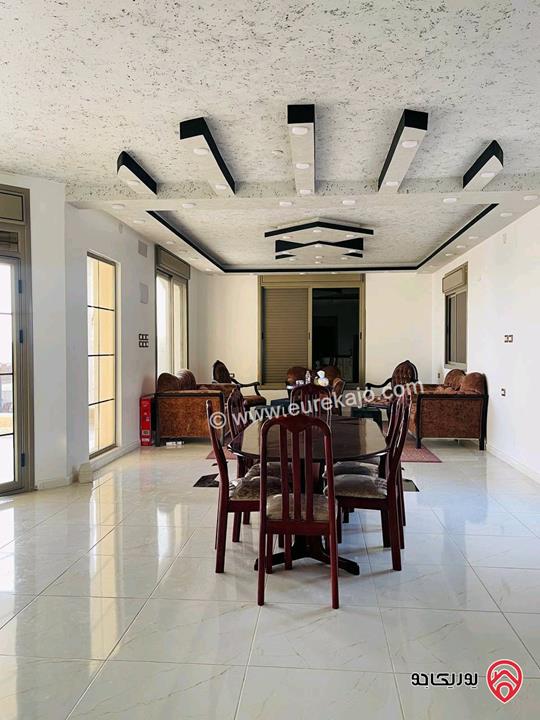 شاليه استثماري مميز مساحة الأرض 4 دونم و 500م والبناء 250م للبيع في المفرق - بلعما 