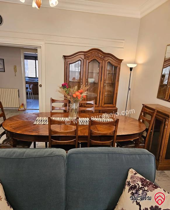 شقة مفروشة طابق أول مساحة 170م للايجار في عمان - عبدون