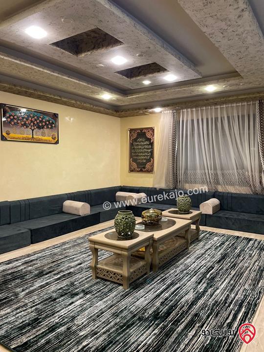 فيلا مساحة 700م على أرض 1 دونم مفروشة للإيجار في عمان - الجبيهة