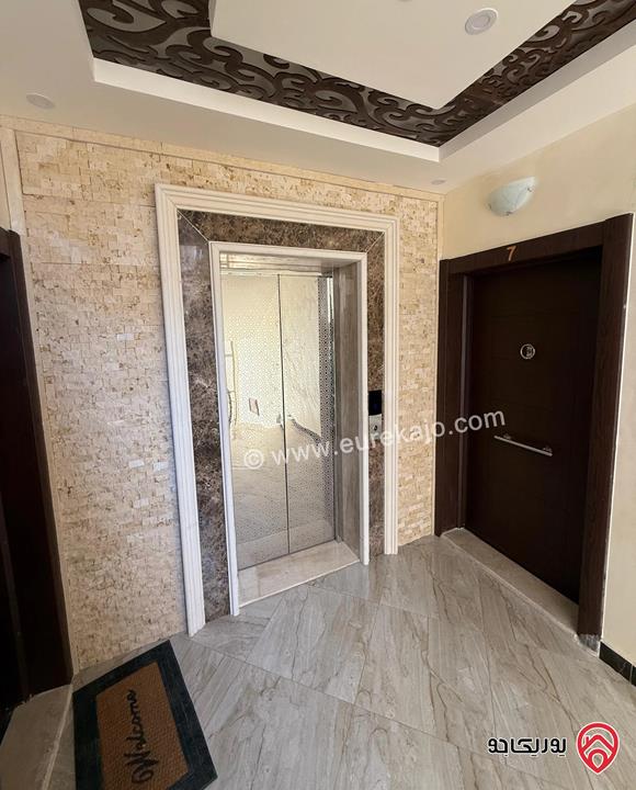 شقة فاخرة مساحة 170 متر طابق ثالث للبيع في عمان - الجبيهة