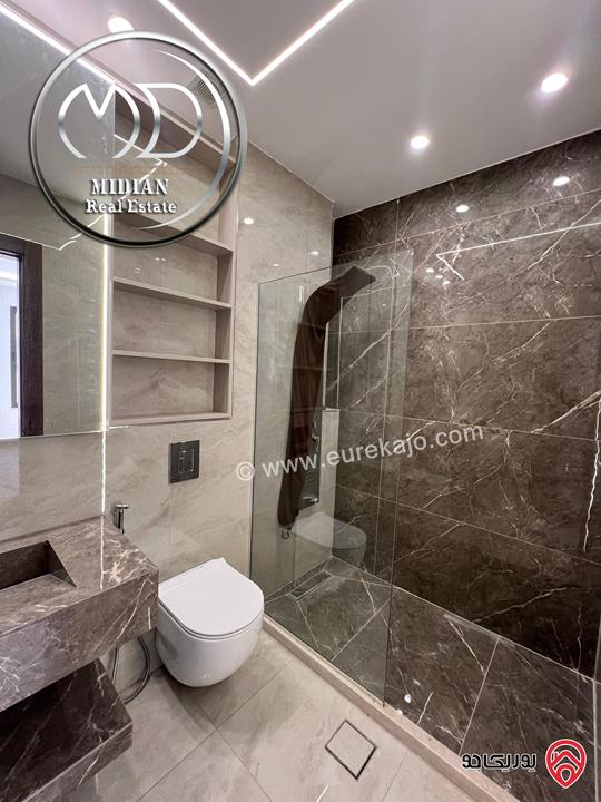 شقق شبه ارضي جديدة للبيع في عمان - ام اذينة مساحات 165م & 185م مع تراسات و حدائق تشطيبات ديكورات عصرية فاخرة 