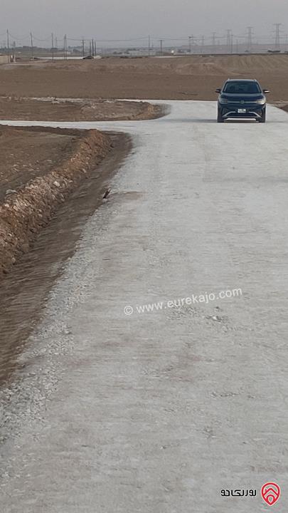 ارض مساحة 3400م للبيع من أراضي جنوب عمان - طريق المطار بجانب المزارع و الشاليهات و الفلل منطقة الصلاحية 