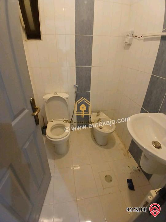 شقة فارغة طابق ارضي مساحة 100م داخلي و 30م خارجي للايجار في عمان - الدوار السابع 