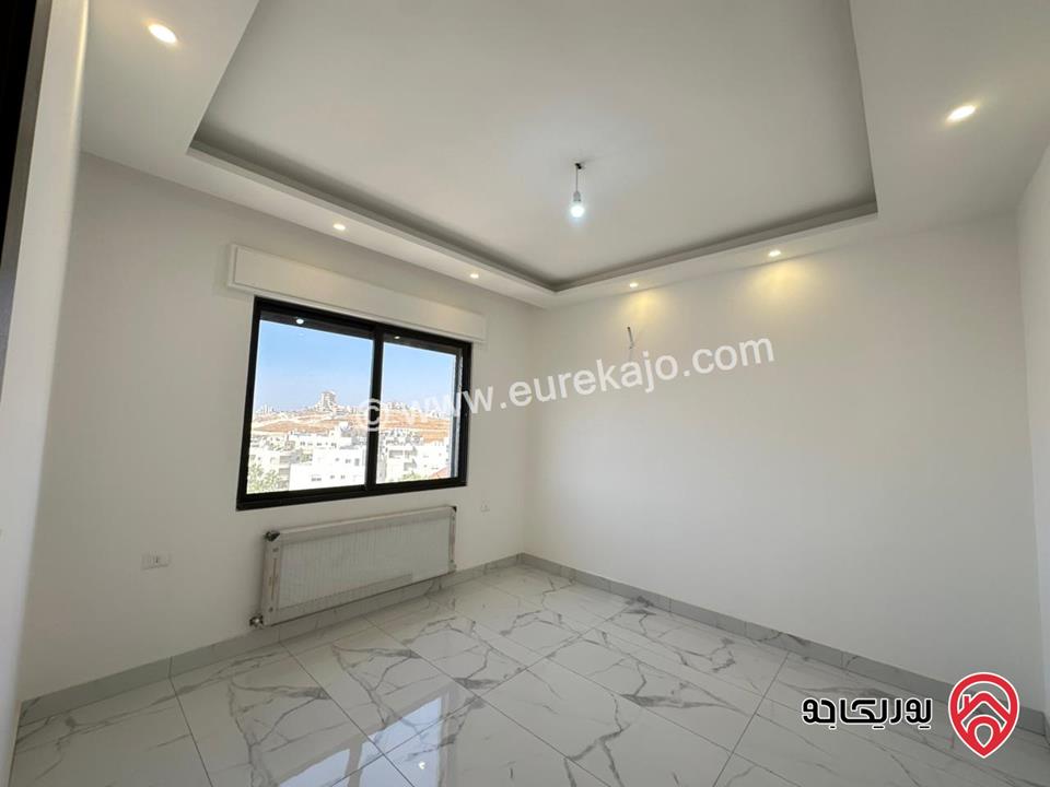 شقة طابق ثالث دوبلكس مساحة 300م وترس واسع 150م للبيع في عمان - ضاحية النخيل