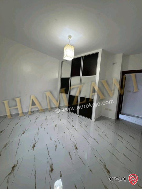 شقة ديلوكس فاخرة أرضية مساحة 170م داخلي و 40م خارجي للايجار في عمان - دير غبار