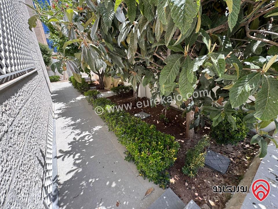 فيلا مستقلة للايجار في عمان - ام السماق مساحة الارض 500م البناء 450و الحديقة 200م والترس 200م