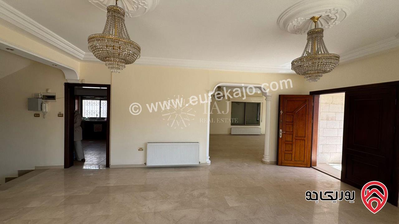 فيلا مميزة مساحة الارض 500م مساحة البناء 600م  للبيع في عمان - ضاحية النخيل