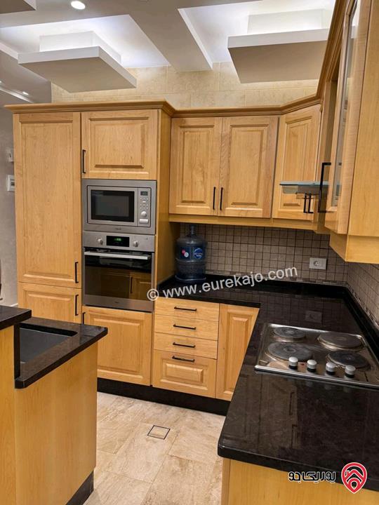 روف مساحة 100م مع جاكوزي للإيجار في عمان - الرابية 