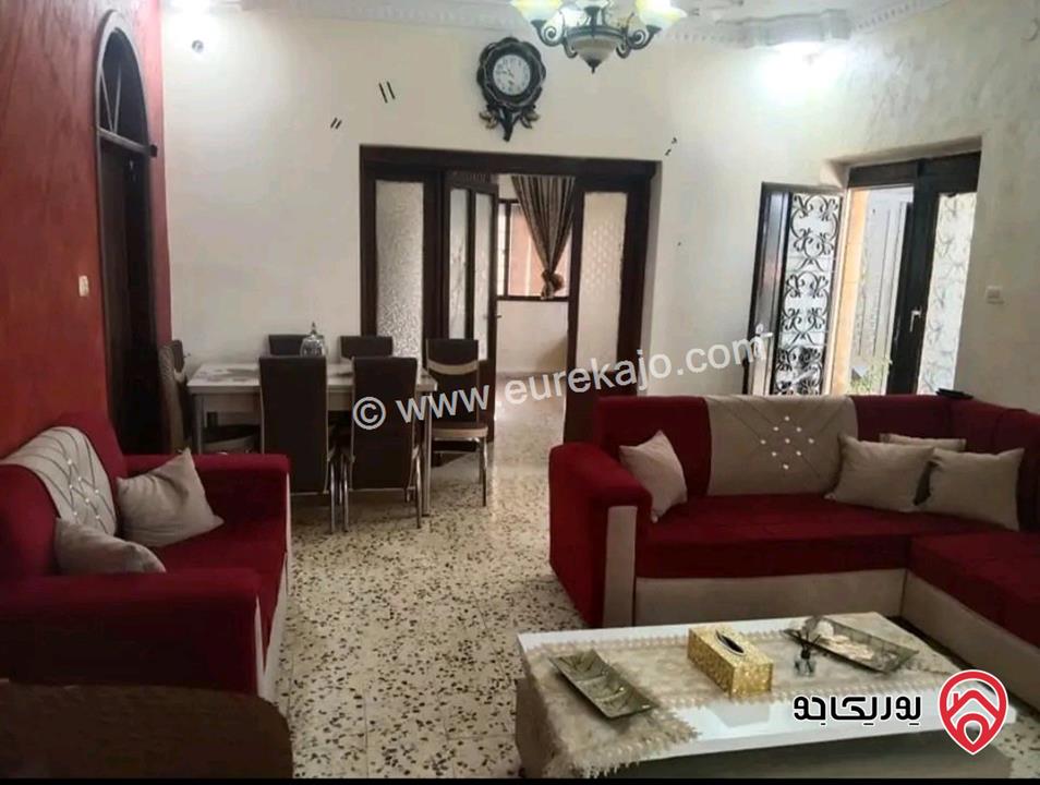 بيت مستقل مساحة 200م على أرض 764م للبيع في عمان - جاوا 