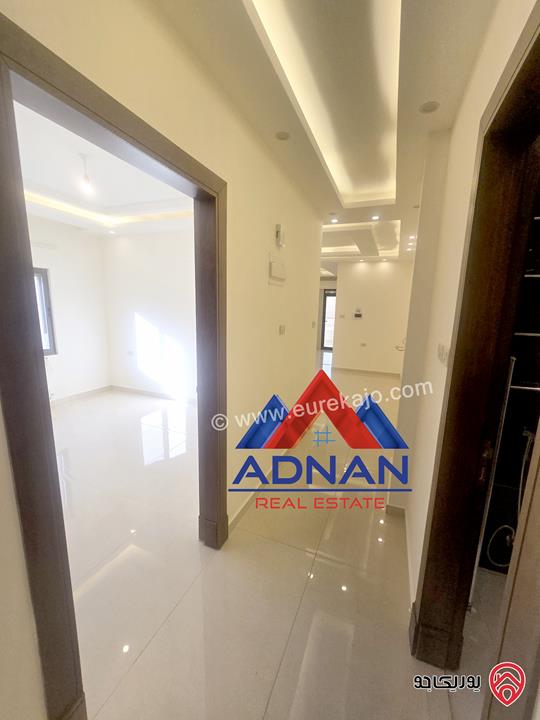 شقة جديدة مساحة 125 متر طابق ثالث للبيع في عمان - الرابية