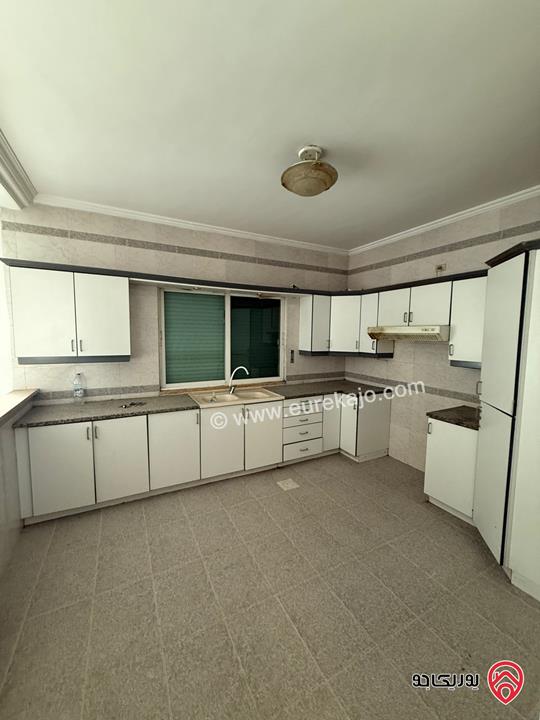 شقة فارغة مساحة 165م طابق ثاني للايجار في عمان - الرابية