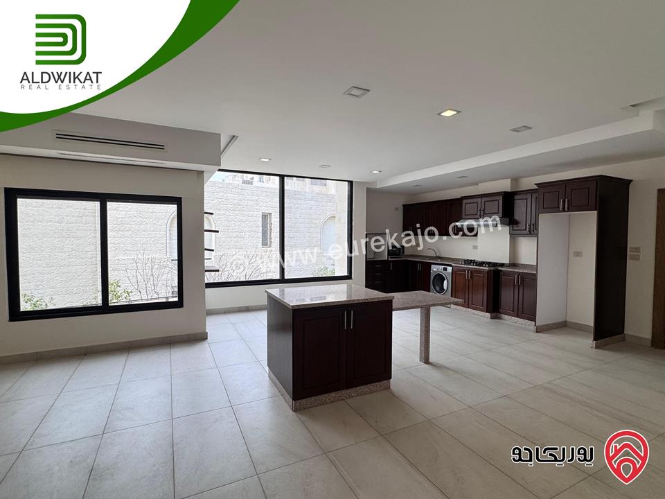 شقة للبيع او للايجار في عمان - عبدون طابق اول مساحة البناء 230م موقع هاديء ومميز