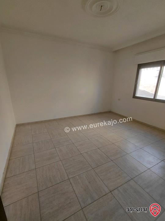 شقة فارغة طابق ثاني مساحة 190م للايجار في عمان - خلدا 