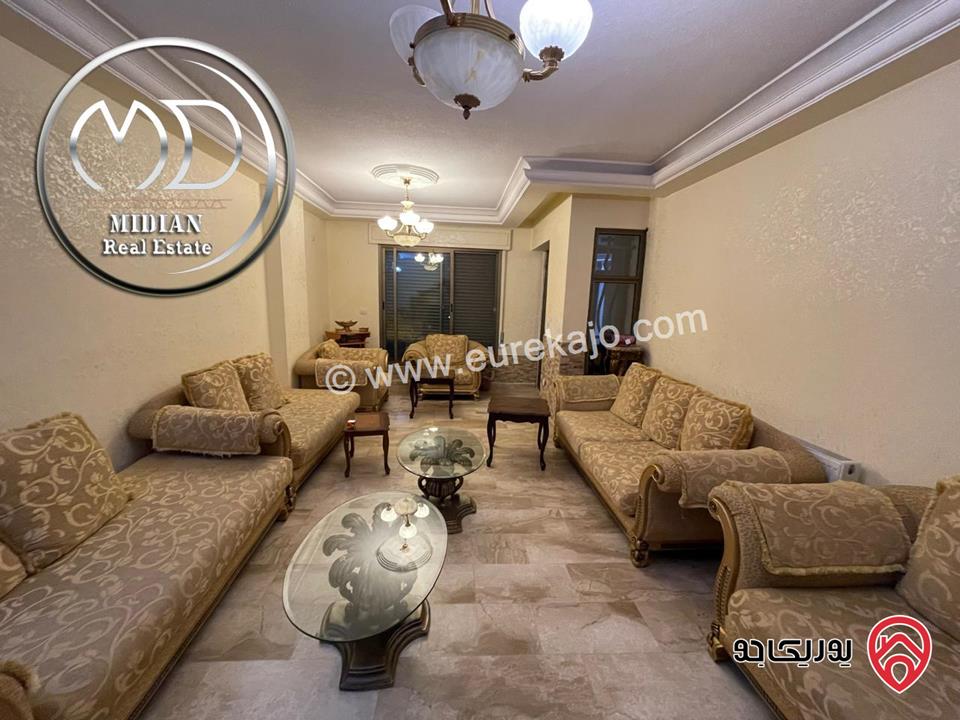 شقة شبه ارضي للبيع في عمان - ضاحية الرشيد مساحة 175م مع ترس 60م تشطيبات سوبر ديلوكس بسعر مميز