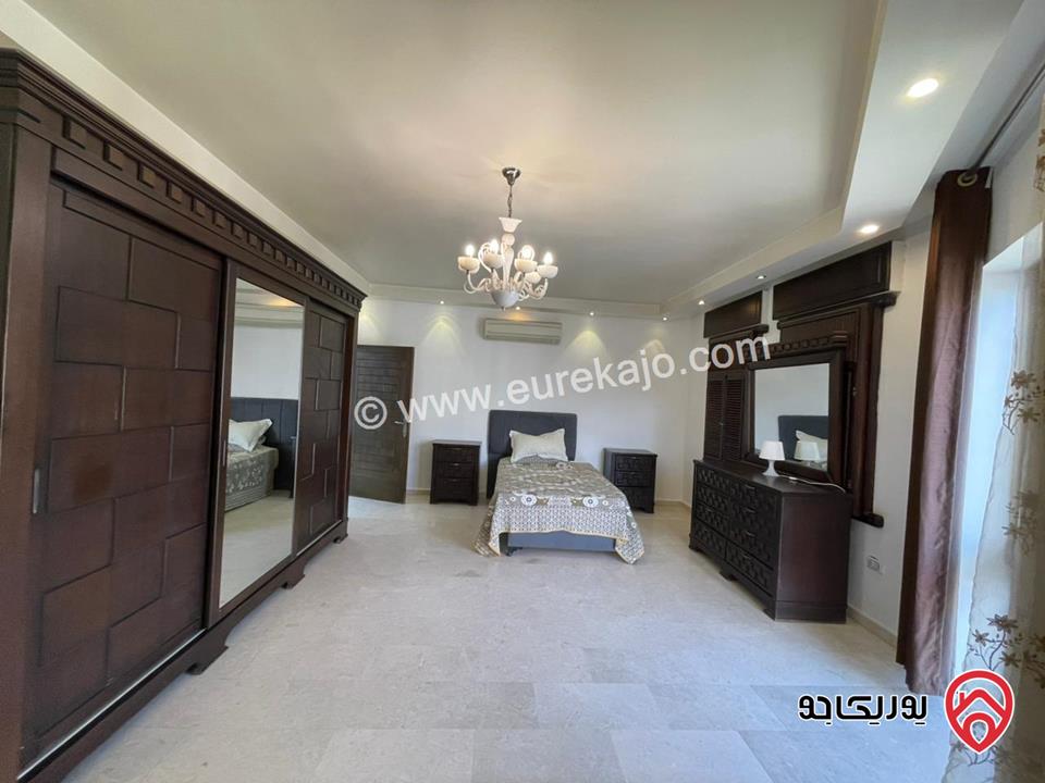 جولة ثلاثية الابعاد - شقة شبه مفروشة طابق ثالث مساحة 325م للايجار في عمان - ضاحية الرشيد