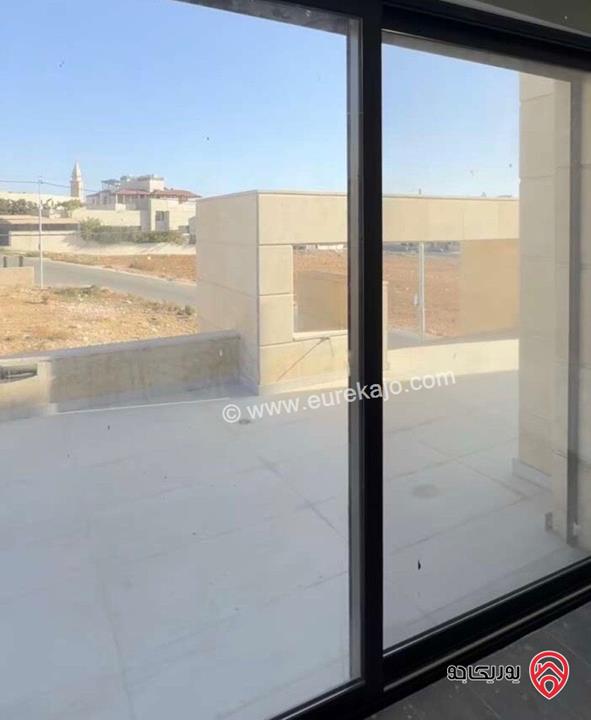 فيلا فخمة مساحة 850م على أرض 720م للايجار في عمان - الظهير 