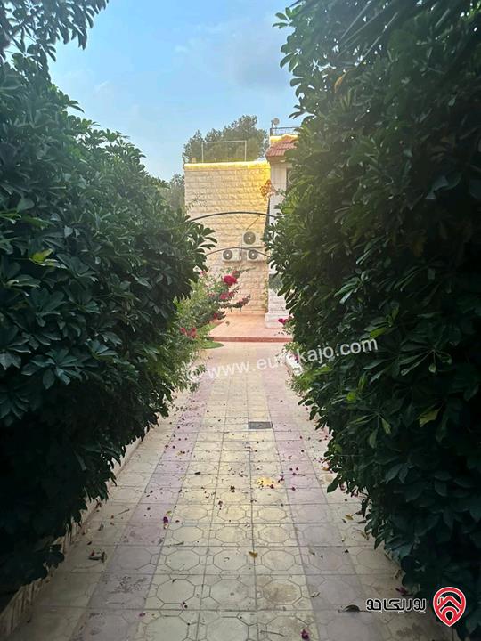 بيت مستقل مساحة 600م على أرض 1902م للبيع في اربد - الرمثا من المالك مباشرة 