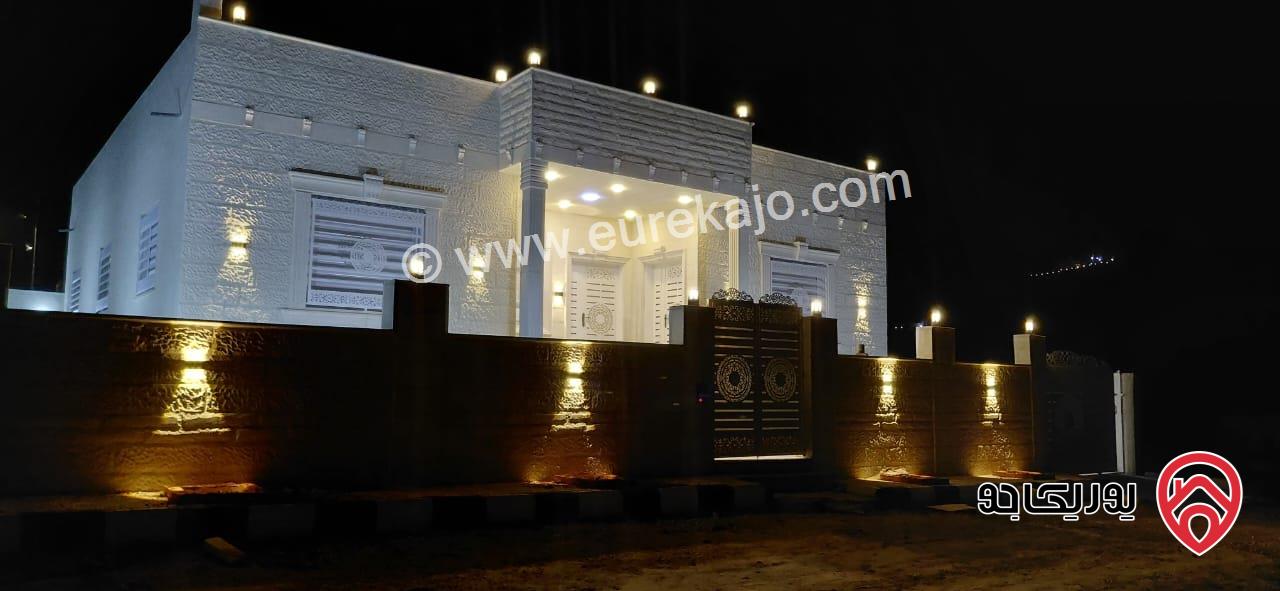 بيت مستقل مساحة 179م على أرض 370م للبيع في الزرقاء - جريبا