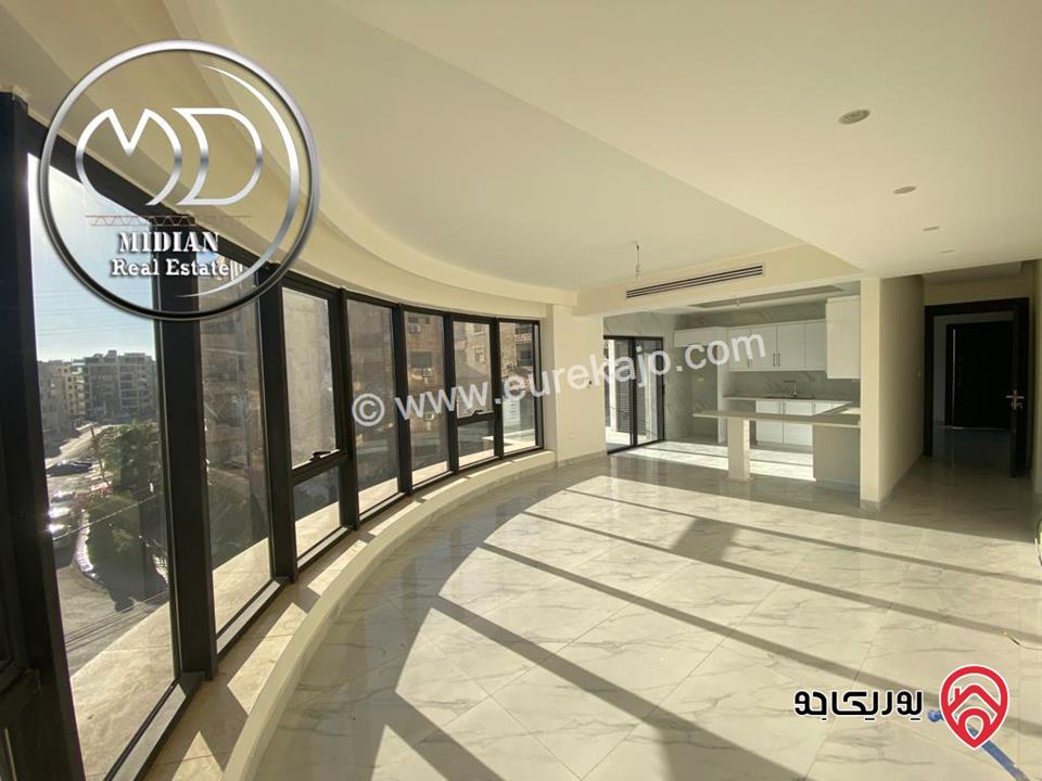 شقة دوبلكس فارغة للايجار طابق أخير مع روف في عمان - دير غبار مساحة 220م مع تراسات تشطيبات و ديكورات عصرية فاخرة