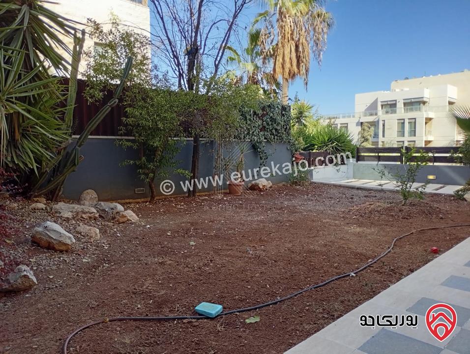 شقة مفروشة مميزة مساحة 250م داخلي و 180م خارجي للبيع في عمان - عبدون