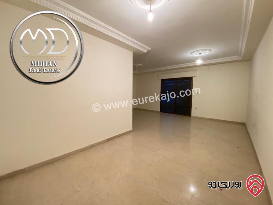 شقة شبه أرضي فارغة للايجار الرابية مساحة 170م مع ترس تشطيبات سوبر ديلوكس بسعر مميز