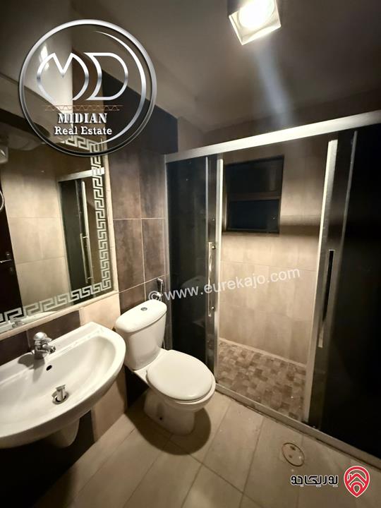 رووف فارغ للايجار في عمان - ام السماق مساحة 120م مع ترس 50م تشطيبات سوبر ديلوكس اطلالة جميلة بسعر مميز