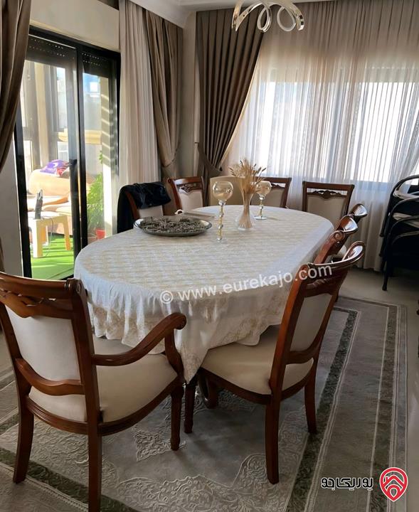 شقة طابق ثالث مساحة 175م للبيع في عمان - خلدا 