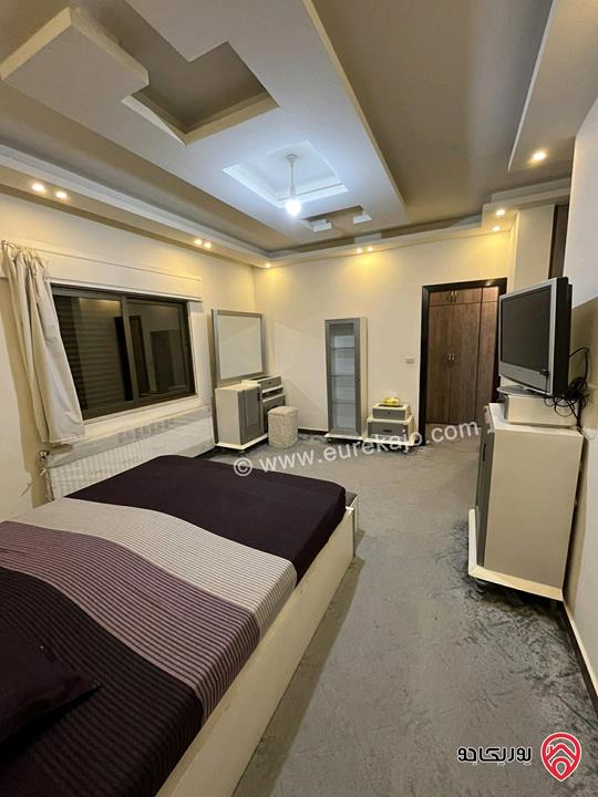 شقة شبه ارضية جديدة مساحة 180م داخلي و 200م خارجي للبيع في عمان - صويلح