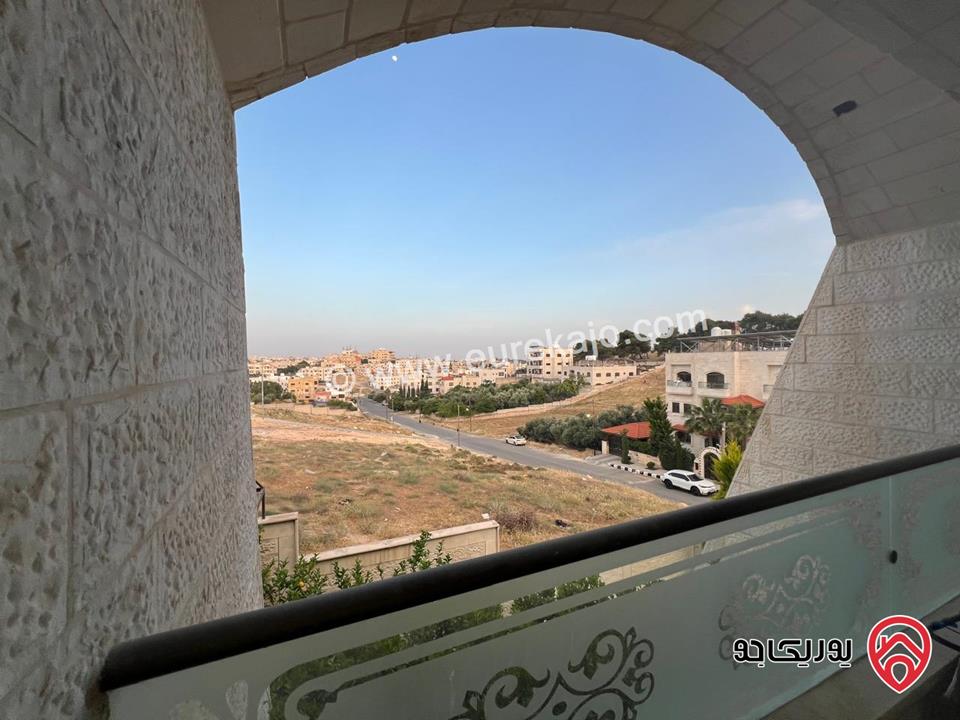 فيلا دوبلكس مساحة 550م على أرض 1030م للبيع في عمان - ضاحية الأمير علي طريق المطار 