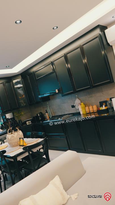 شقة طابق ثالث دوبلكس مساحة 207م للبيع في اربد - الراهبات الوردية