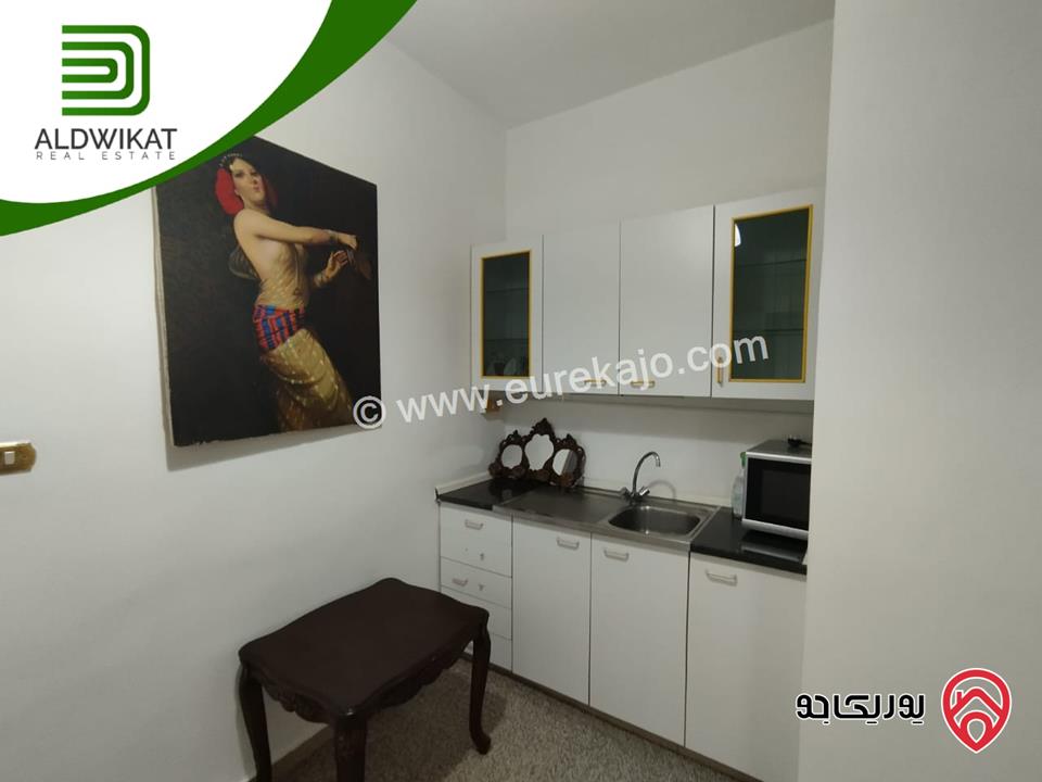 فيلا مساحة البناء 400م ومساحة الارض 430م ومساحة الحديقة 200م للايجار في عمان - ام السماق