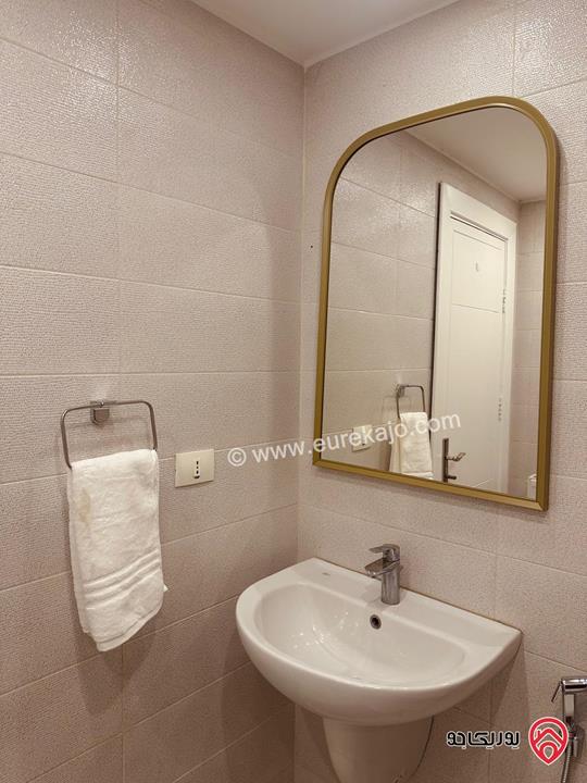 شقة فاخرة مفروشة طابق ثالث مساحة 107م للايجار في عمان - دير غبار