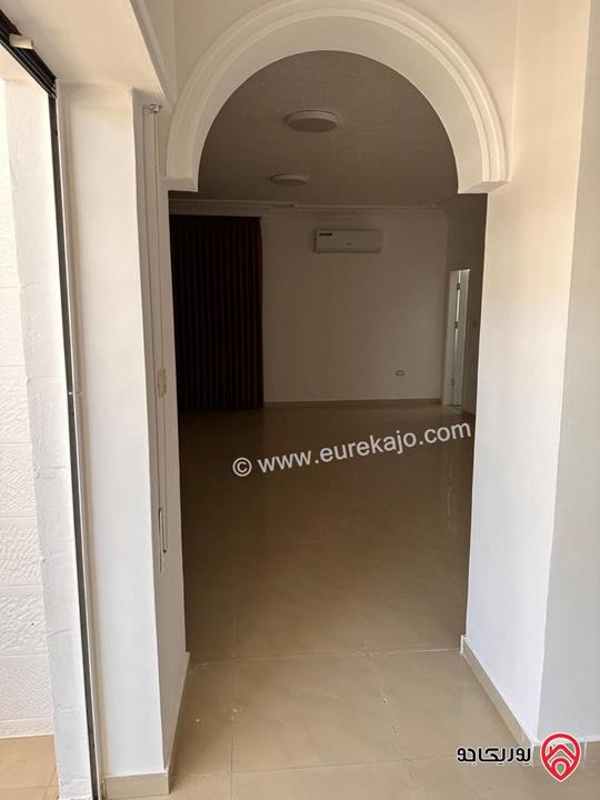 شقة غير مفروشة مساحة 197م طابق ثاني للايجار في عمان - الجبيهة 