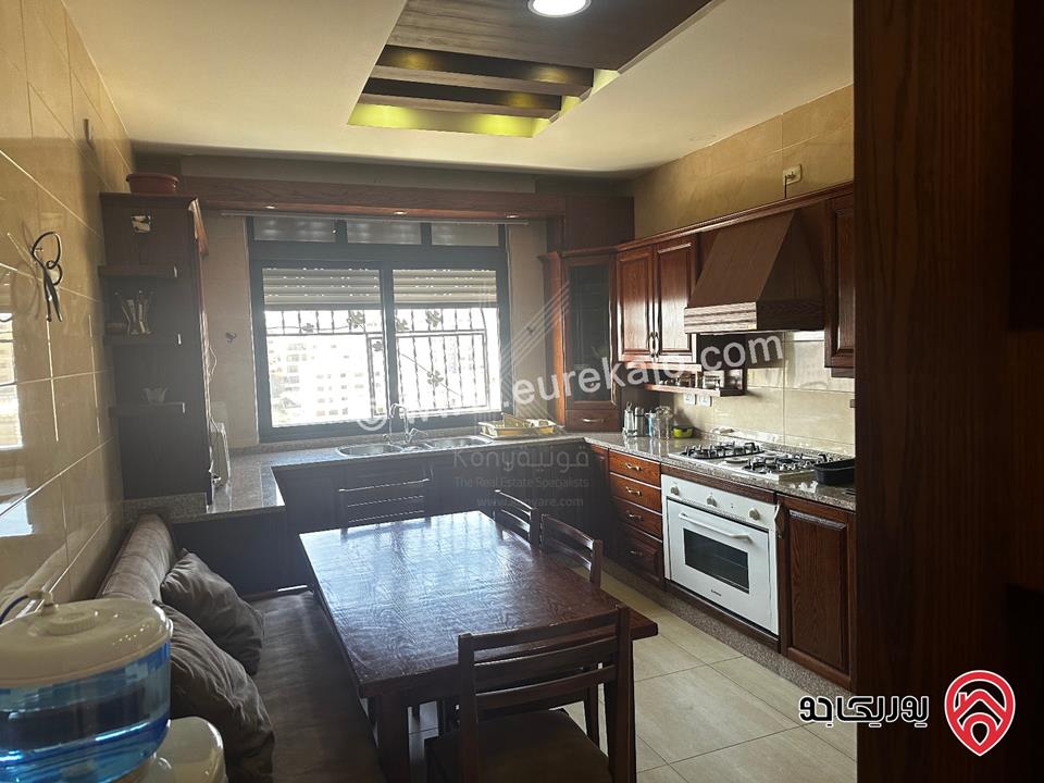 شقة مميزة طابق ثاني مساحة 181م للبيع في عمان - تلاع العلي