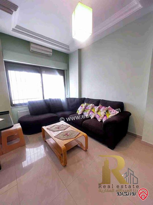 شقة مميزة طابق أرضي مساحة 150م داخلي و 120م خارجي للبيع في عمان - أبنو السوس